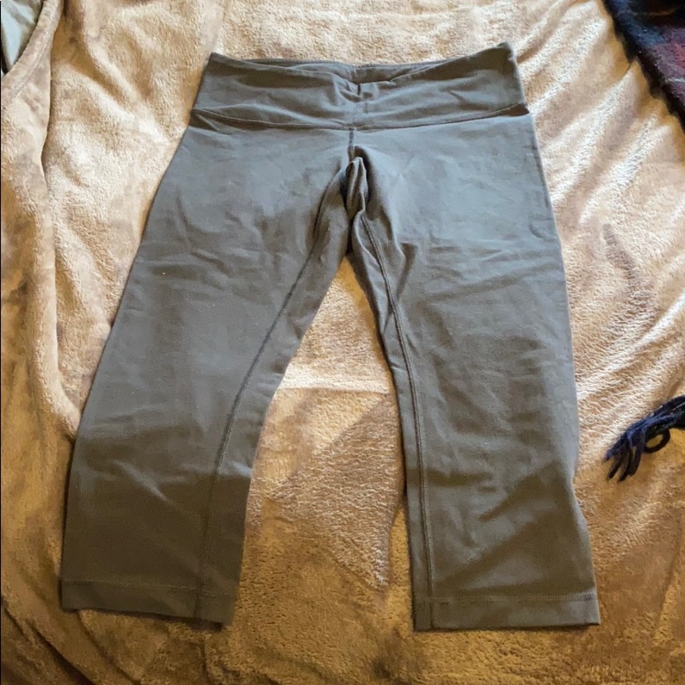 gray wonder under crops lululemon